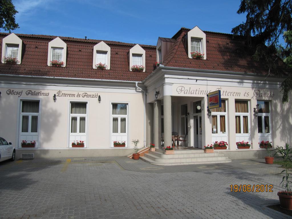 Aparthotel Göcsej Palatinus Étterem és Panzió Zalaegerszeg Exterior foto